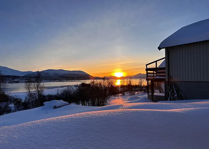Med 1 Soverom I Tromso/kvaloysletta Med Flott Beliggenhet Og God Utsikt. Kort Vei Til Flyplass. * Kvaloysletta